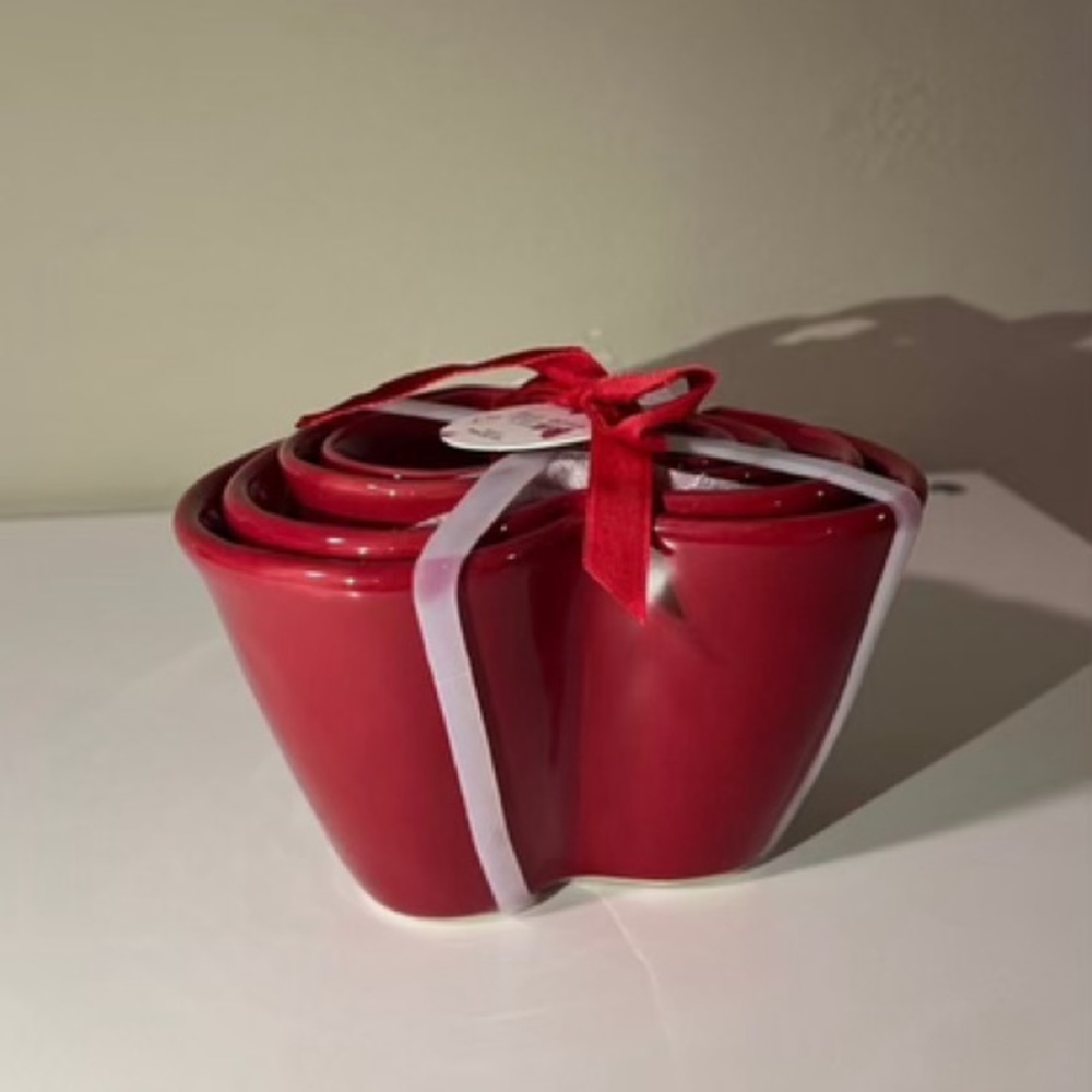 Rae Dunn heart XOXO measuring cups (BUY NOW) - Picture 4 of 7